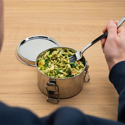 lekvrije rvs lunchbox gevuld met pasta en vork