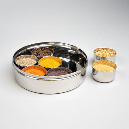 indian spice box met masala dabba bakjes